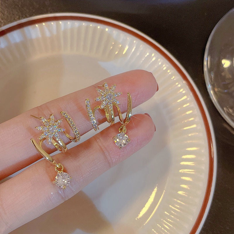 💎2026 NEW STYLE💎Sparkling Claw Earrings for Women